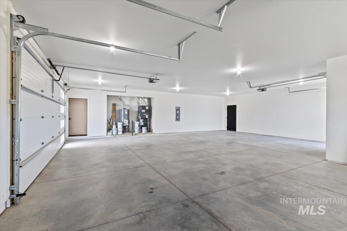 1517 Mountain View Dr., Twin Falls, Idaho 83301, 4 Bedrooms, 3 Bathrooms, Residential For Sale, Price $795,000, 98968095