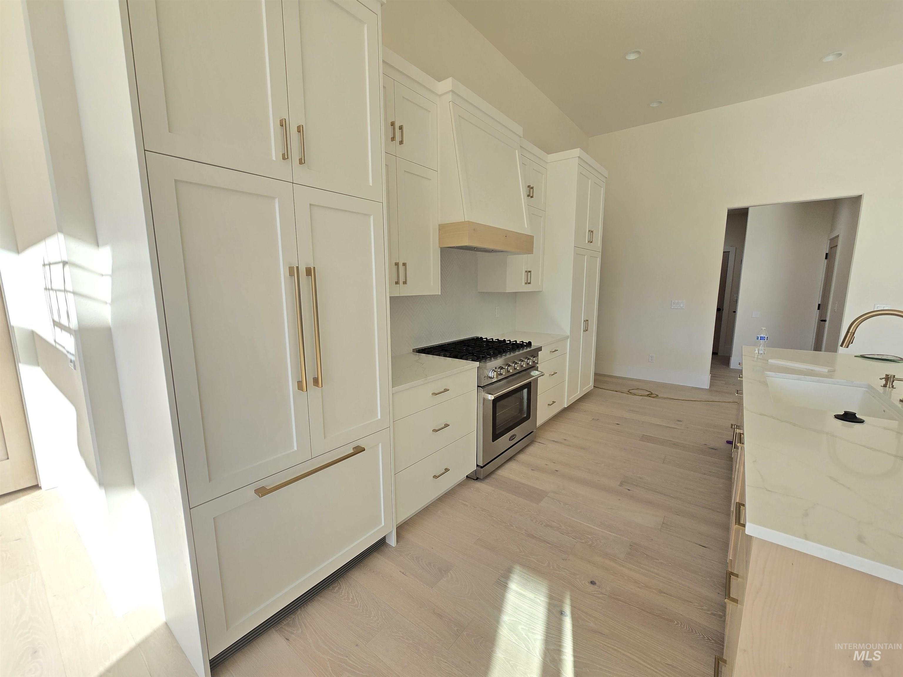 1517 Mountain View Dr., Twin Falls, Idaho 83301, 4 Bedrooms, 3 Bathrooms, Residential For Sale, Price $795,000,MLS 98968095