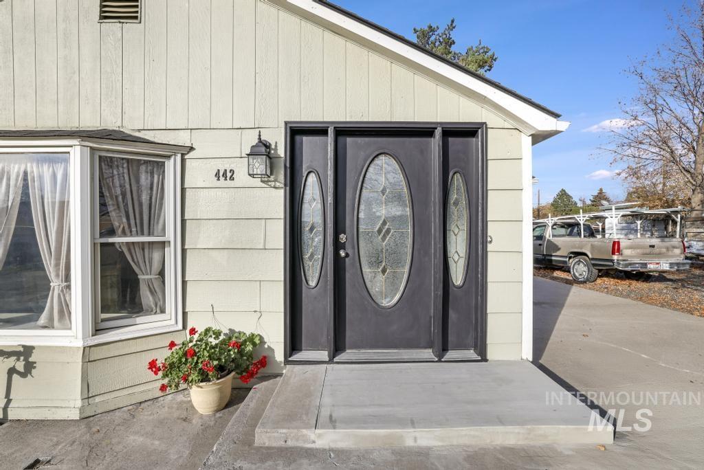 442 1st Ave W, Jerome, Idaho 83338, 3 Bedrooms, 2 Bathrooms, Residential For Sale, Price $314,900,MLS 98968100