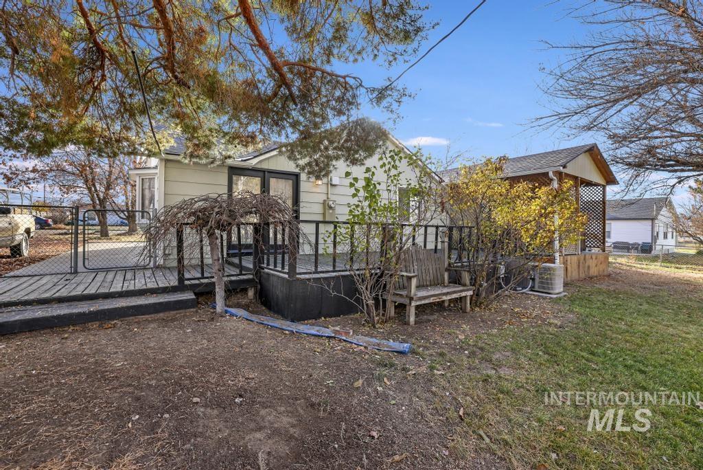 442 1st Ave W, Jerome, Idaho 83338, 3 Bedrooms, 2 Bathrooms, Residential For Sale, Price $314,900,MLS 98968100