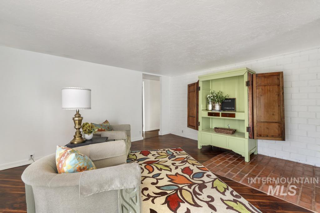 442 1st Ave W, Jerome, Idaho 83338, 3 Bedrooms, 2 Bathrooms, Residential For Sale, Price $314,900,MLS 98968100