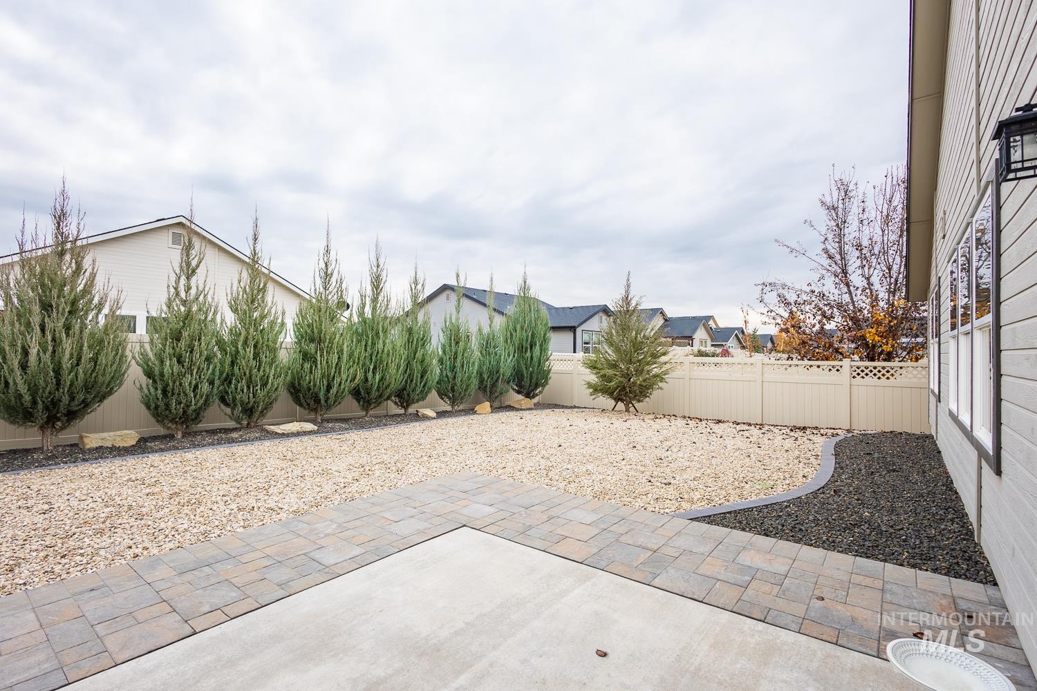 16813 N Breeds Hill Ave., Nampa, Idaho 83687, 3 Bedrooms, 2 Bathrooms, Residential For Sale, Price $399,900,MLS 98968106