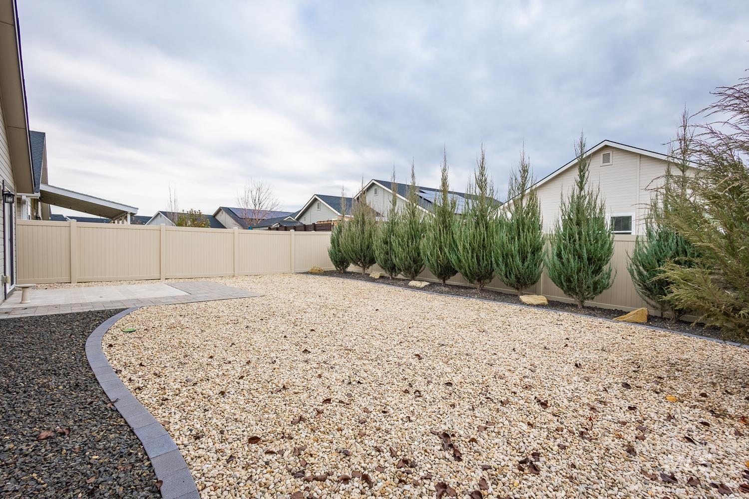 16813 N Breeds Hill Ave., Nampa, Idaho 83687, 3 Bedrooms, 2 Bathrooms, Residential For Sale, Price $399,900,MLS 98968106