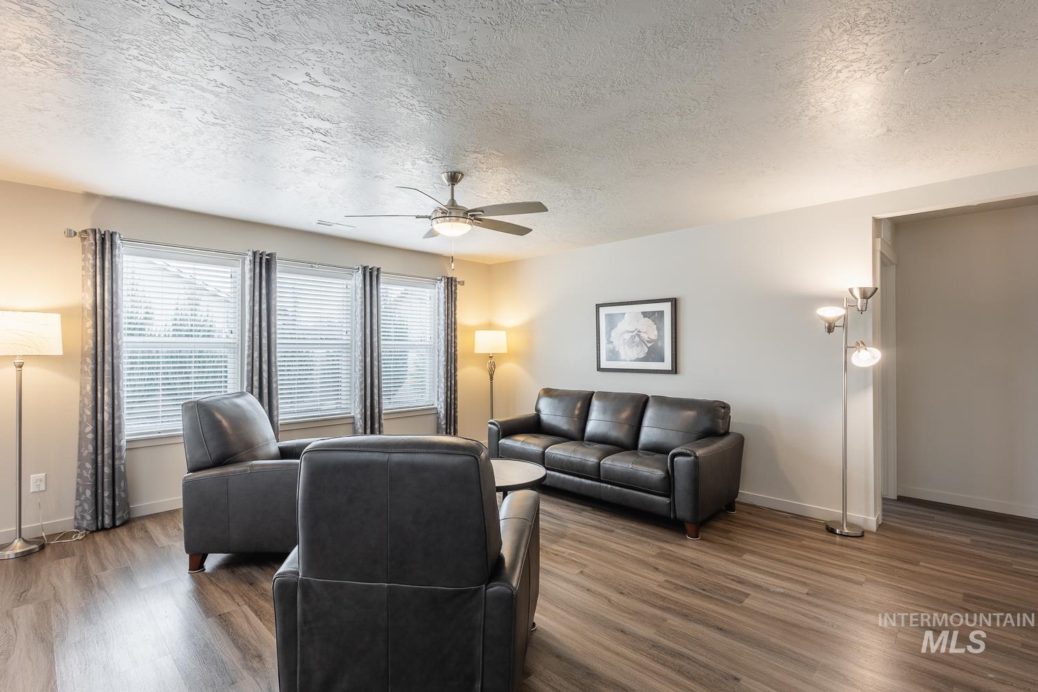 16813 N Breeds Hill Ave., Nampa, Idaho 83687, 3 Bedrooms, 2 Bathrooms, Residential For Sale, Price $399,900,MLS 98968106