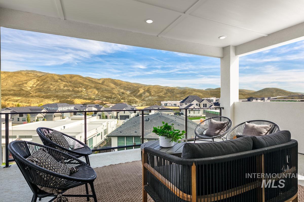 2528 S Linnet Place, Boise, Idaho 83716, 4 Bedrooms, 4 Bathrooms, Residential For Sale, Price $1,759,900,MLS 98968109