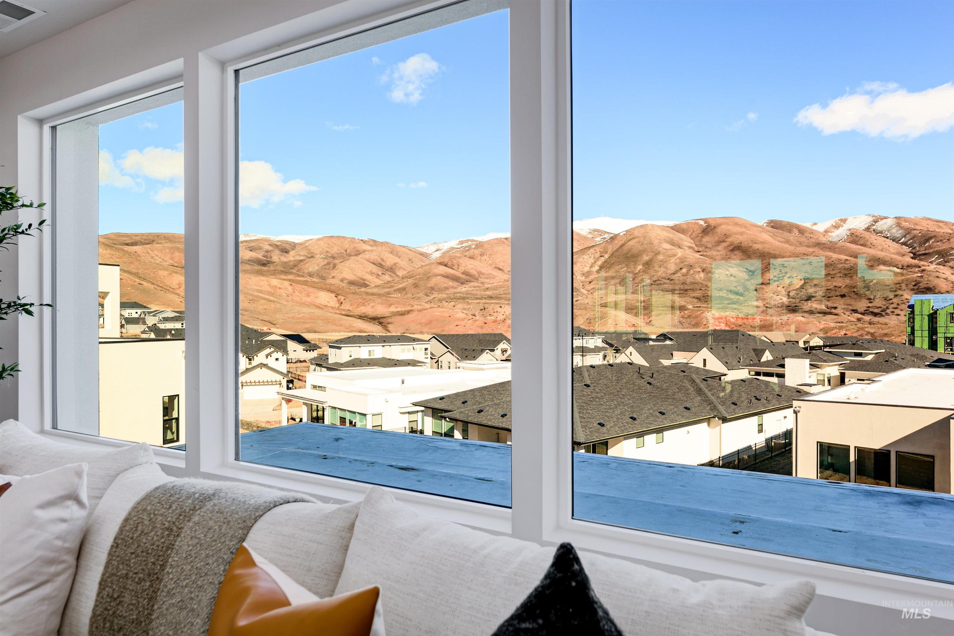 2536 S Linnet Place, Boise, Idaho 83716, 5 Bedrooms, 4.5 Bathrooms, Residential For Sale, Price $1,824,900,MLS 98968111