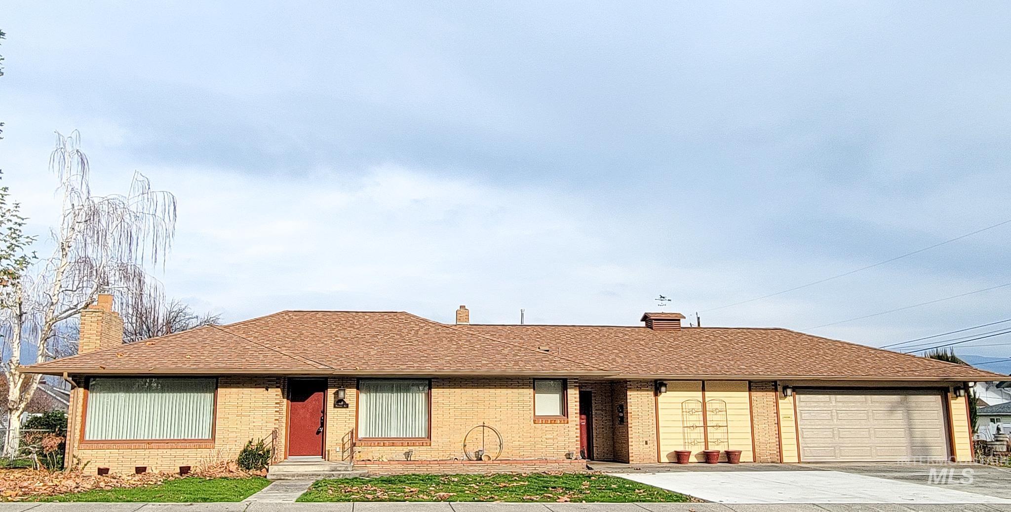 618 Highland, Clarkston, Idaho 99403, 3 Bedrooms, 2 Bathrooms, Residential For Sale, Price $399,900, 98968117