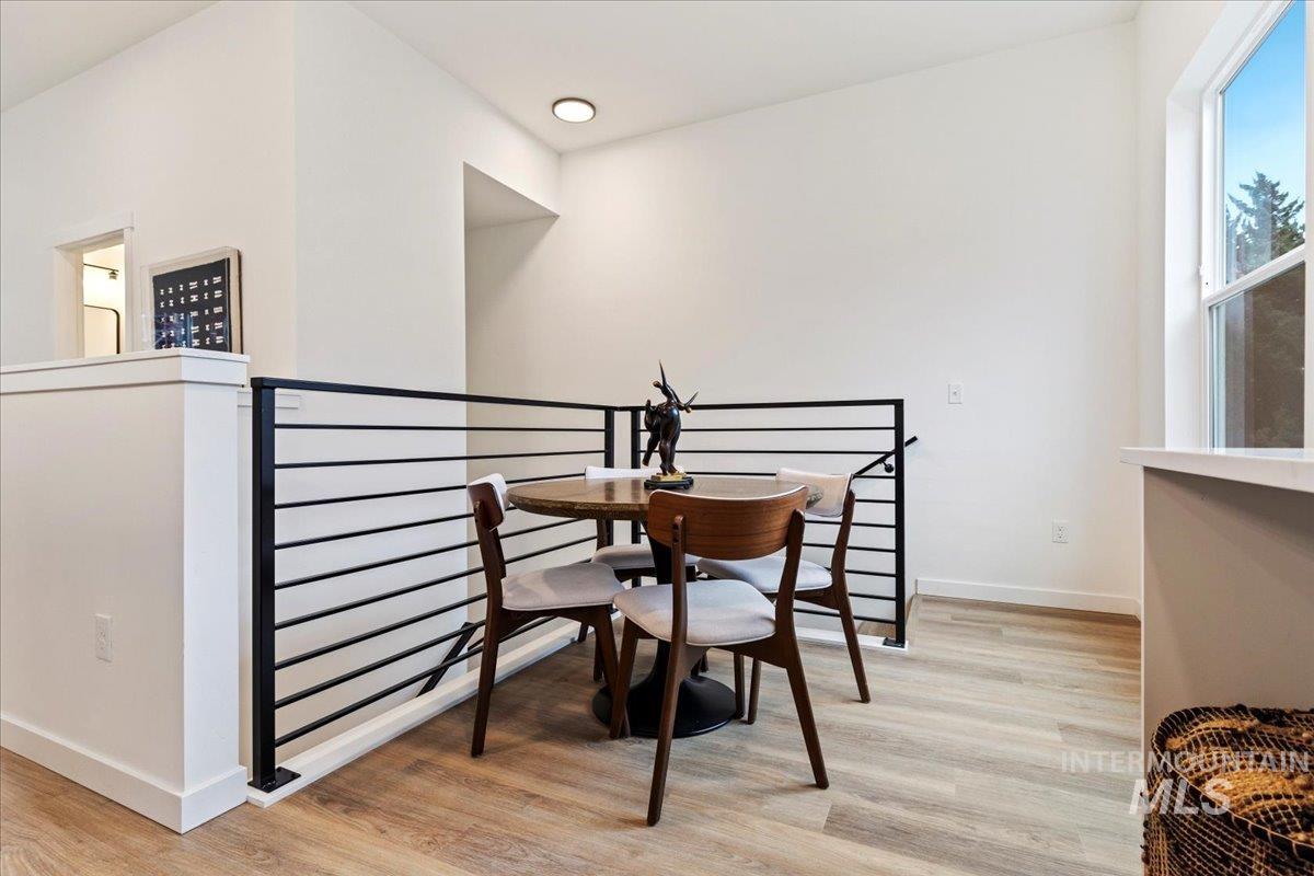 2043 S Makar Ln, Boise, Idaho 83706, 3 Bedrooms, 3.5 Bathrooms, Residential For Sale, Price $795,000,MLS 98968120