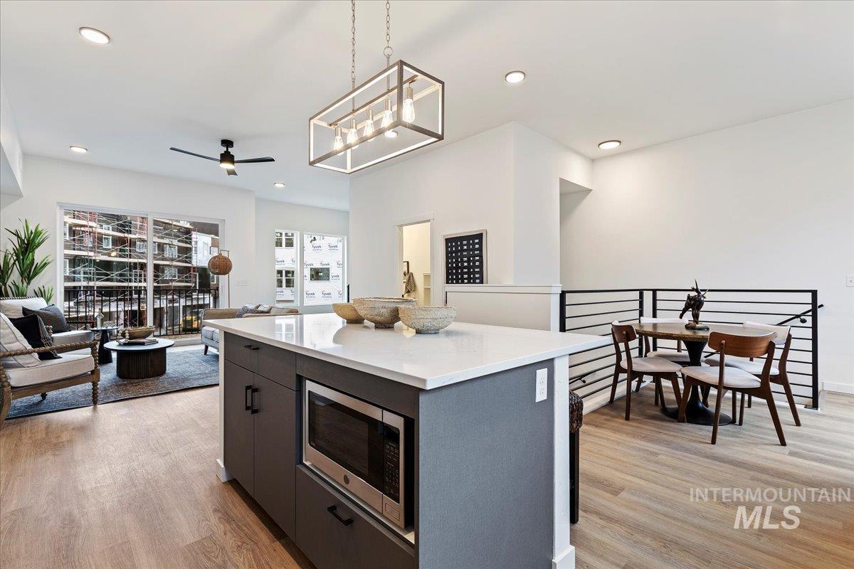 2043 S Makar Ln, Boise, Idaho 83706, 3 Bedrooms, 3.5 Bathrooms, Residential For Sale, Price $795,000,MLS 98968120