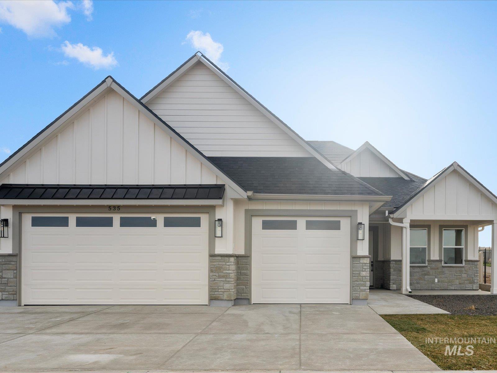 535 E Distributor Dr, Boise, Idaho 83716, 3 Bedrooms, 2.5 Bathrooms, Residential For Sale, Price $674,900,MLS 98968124