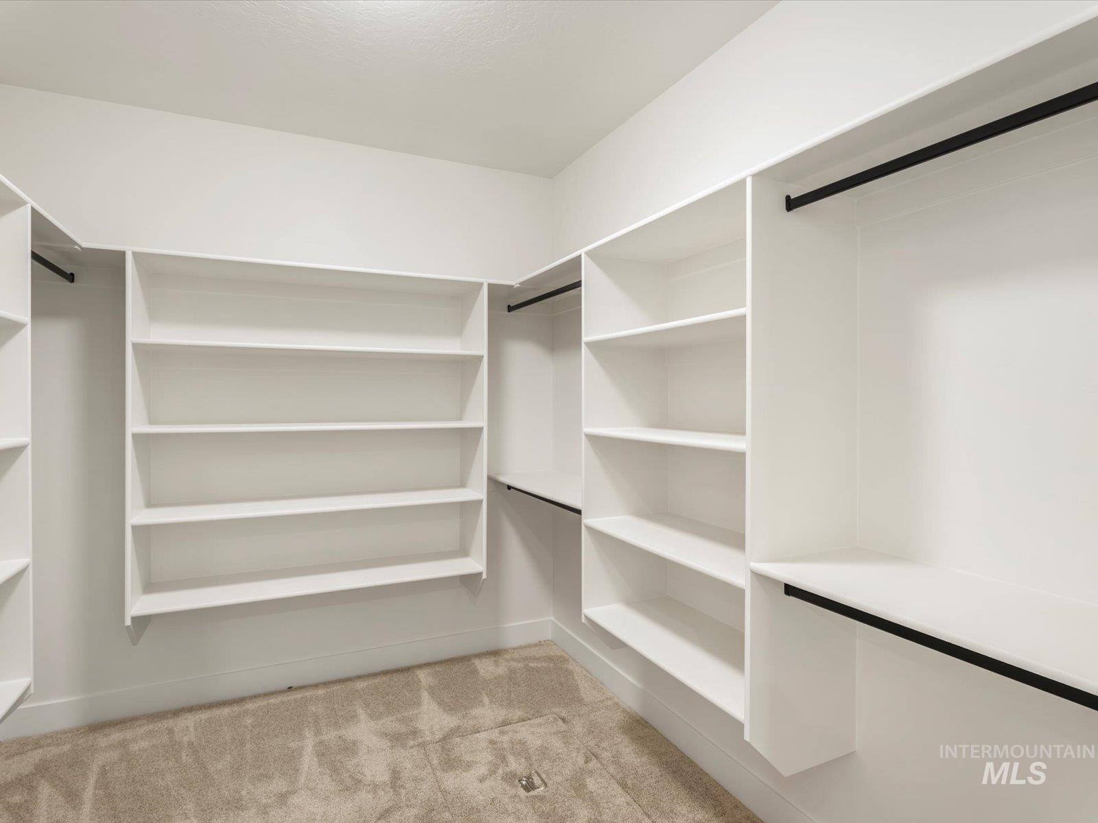 535 E Distributor Dr, Boise, Idaho 83716, 3 Bedrooms, 2.5 Bathrooms, Residential For Sale, Price $674,900,MLS 98968124