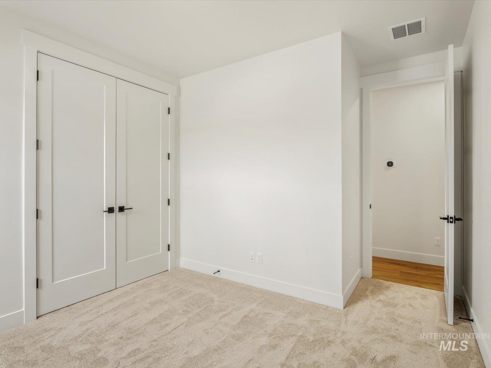 535 E Distributor Dr, Boise, Idaho 83716, 3 Bedrooms, 2.5 Bathrooms, Residential For Sale, Price $674,900,MLS 98968124