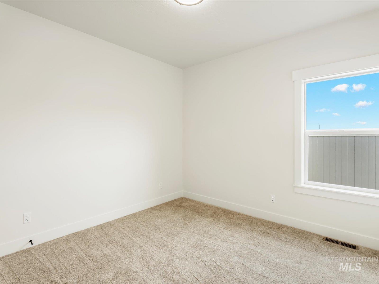 535 E Distributor Dr, Boise, Idaho 83716, 3 Bedrooms, 2.5 Bathrooms, Residential For Sale, Price $674,900,MLS 98968124