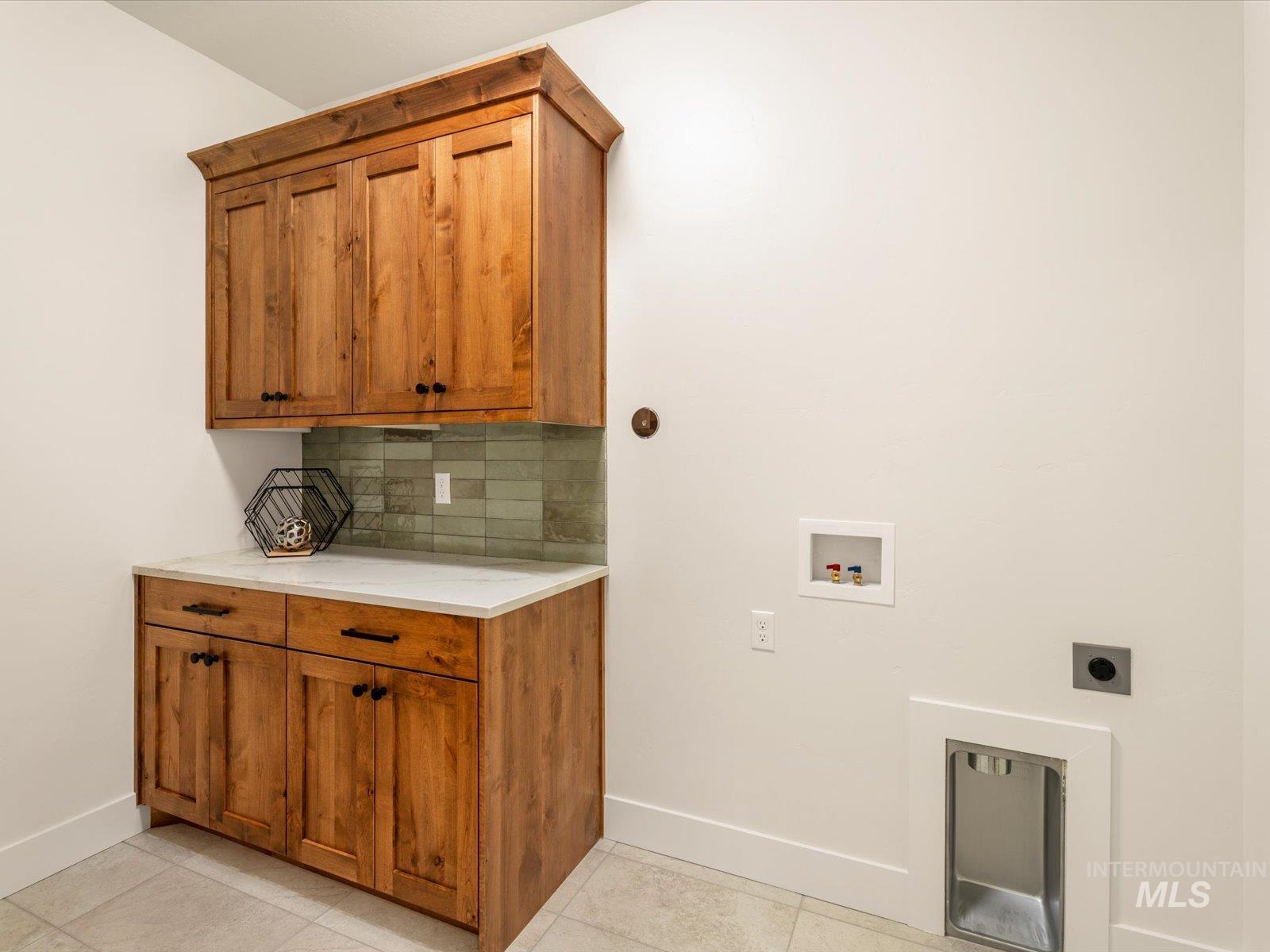 535 E Distributor Dr, Boise, Idaho 83716, 3 Bedrooms, 2.5 Bathrooms, Residential For Sale, Price $674,900,MLS 98968124