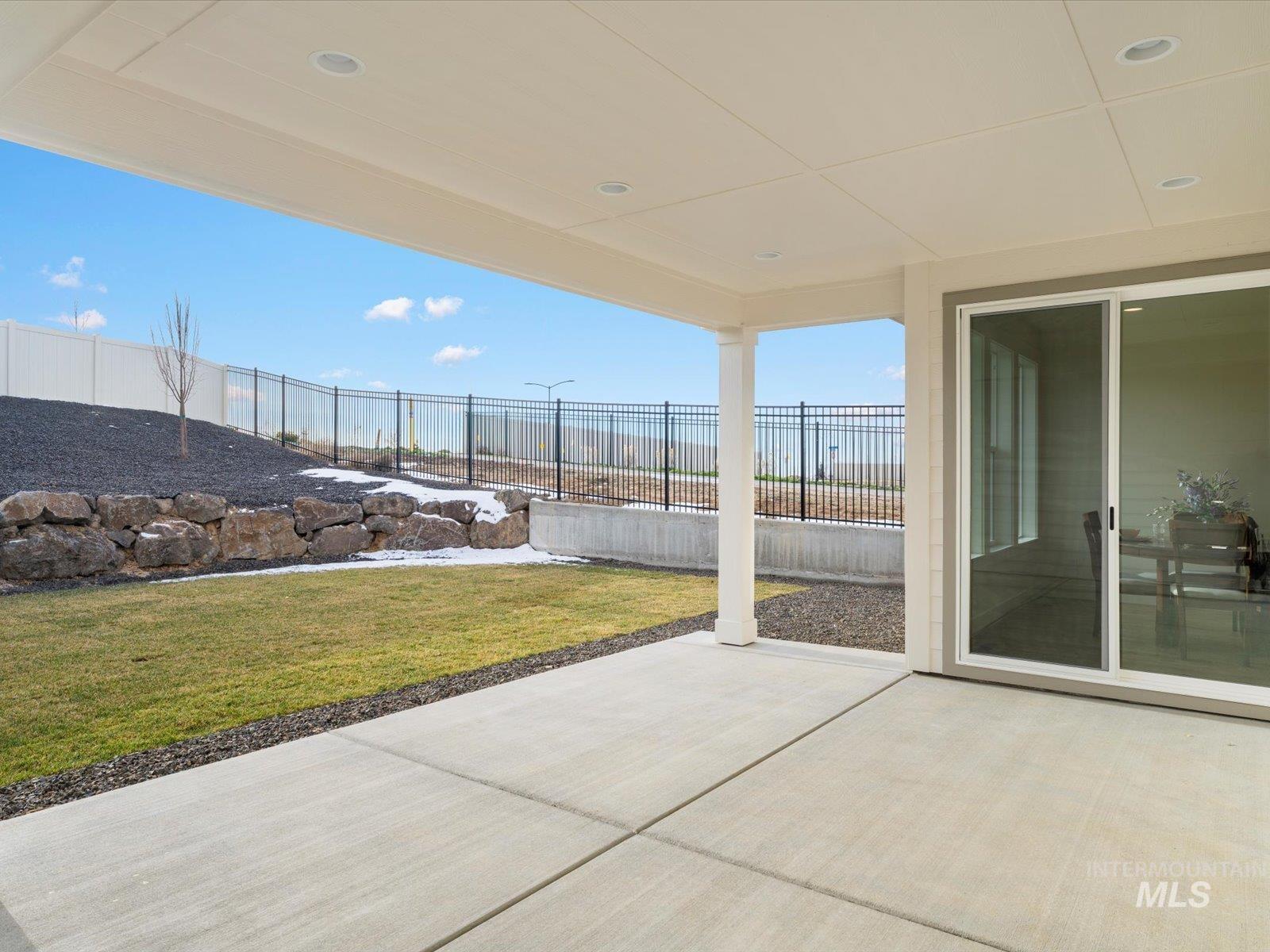 535 E Distributor Dr, Boise, Idaho 83716, 3 Bedrooms, 2.5 Bathrooms, Residential For Sale, Price $674,900,MLS 98968124