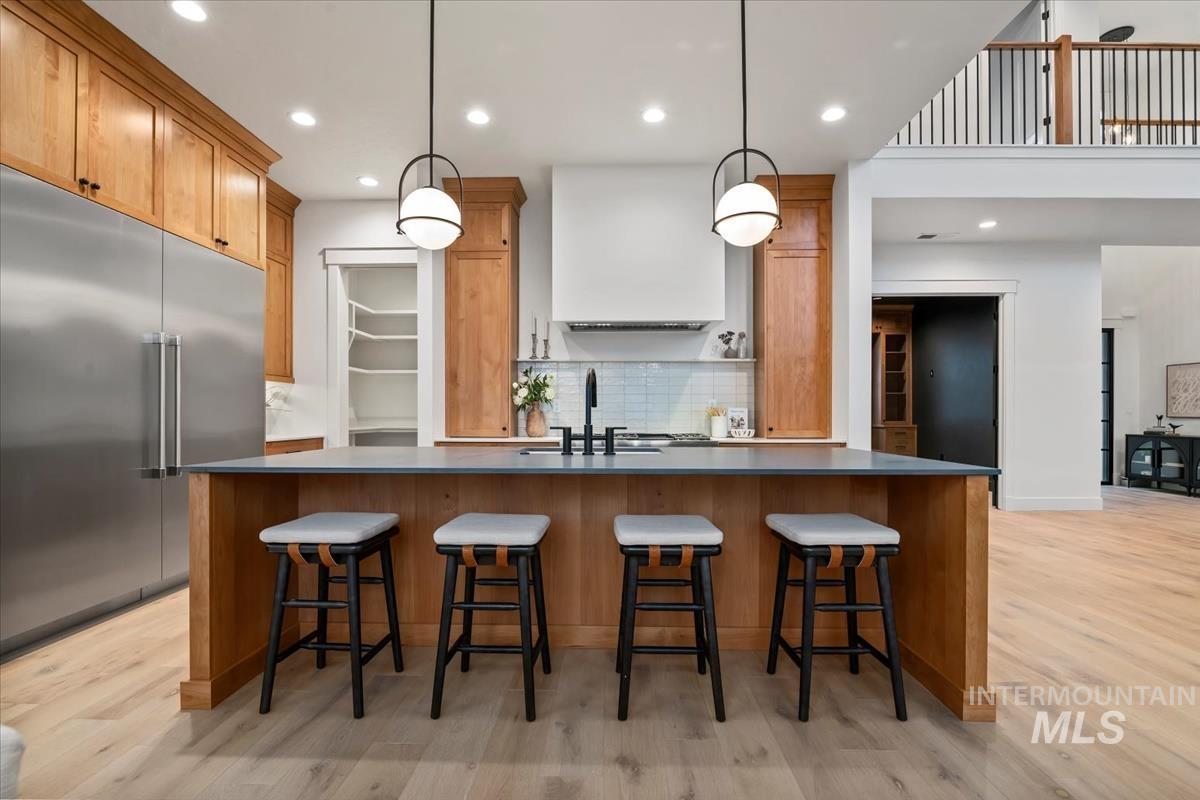 252 N Timber Wolf Pl, Eagle, Idaho 83616, 4 Bedrooms, 3.5 Bathrooms, Residential For Sale, Price $1,387,900,MLS 98968125