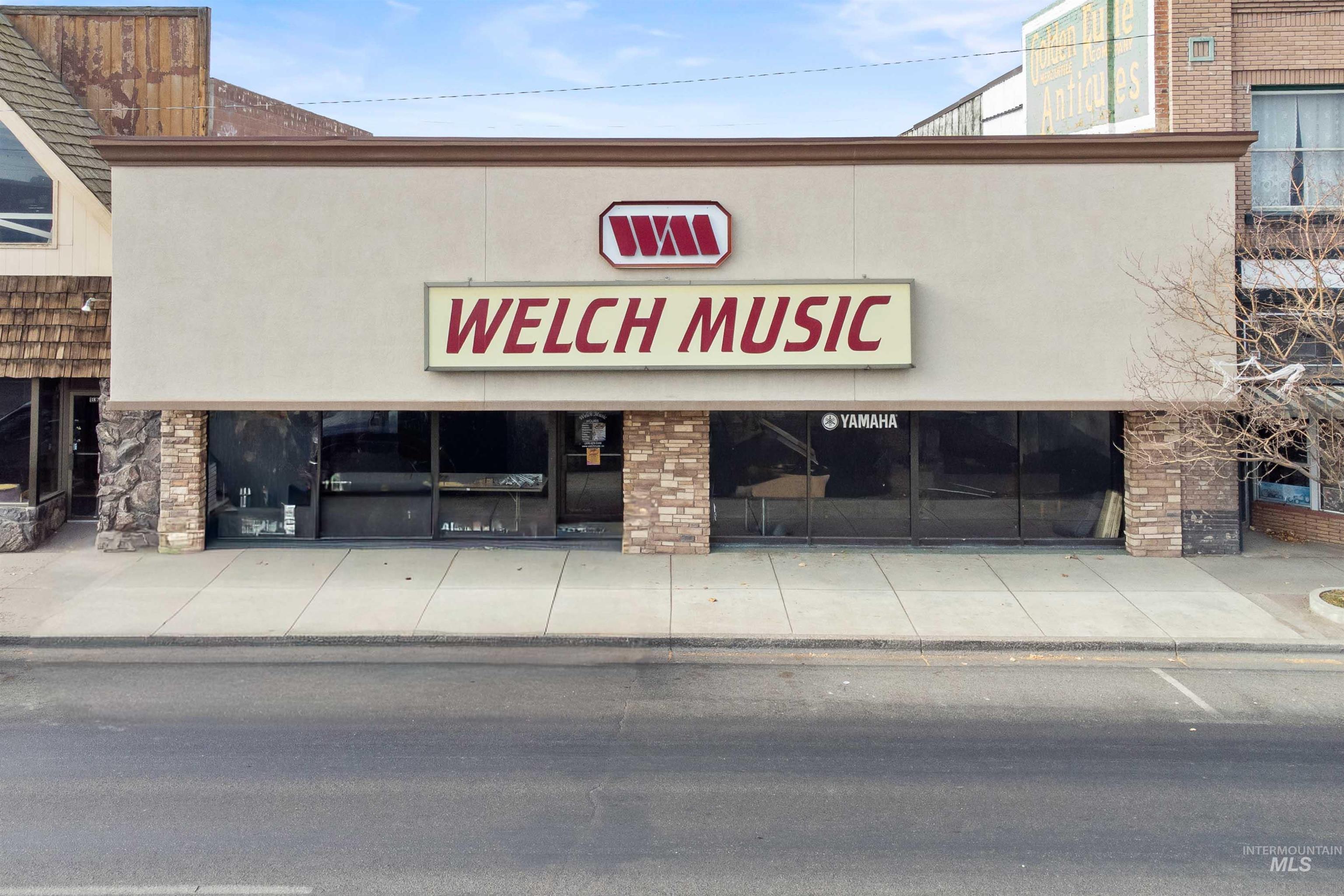 1328 Overland Ave, Burley, Idaho 83318, Business/Commercial For Sale, Price $450,000, 98968128
