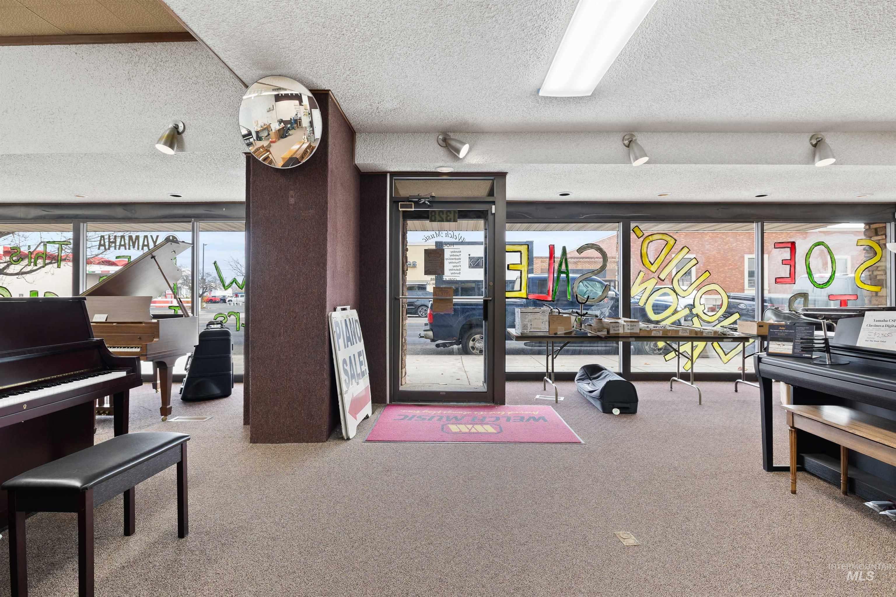 1328 Overland Ave, Burley, Idaho 83318, Business/Commercial For Sale, Price $460,000,MLS 98968128