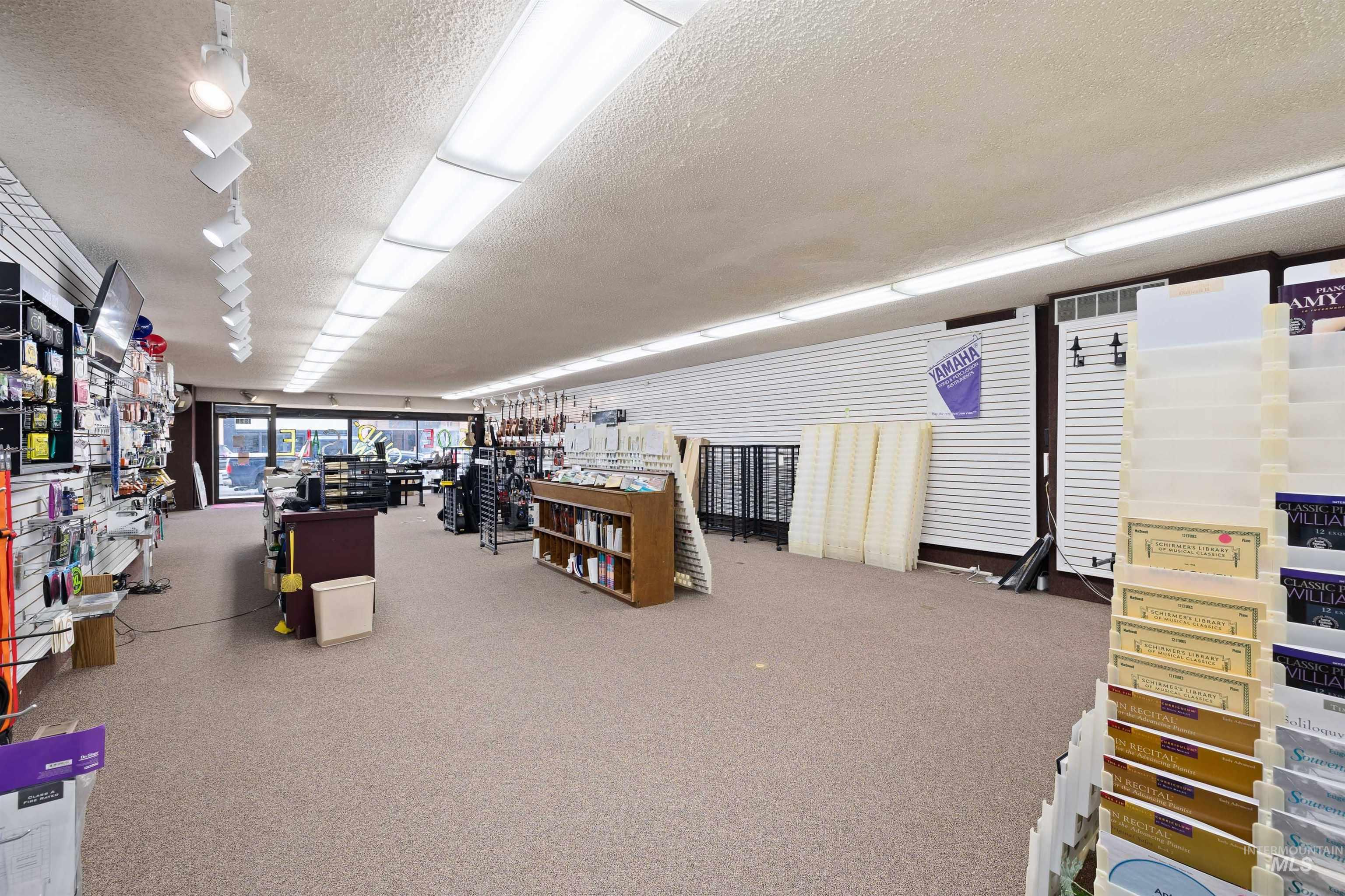 1328 Overland Ave, Burley, Idaho 83318, Business/Commercial For Sale, Price $460,000,MLS 98968128