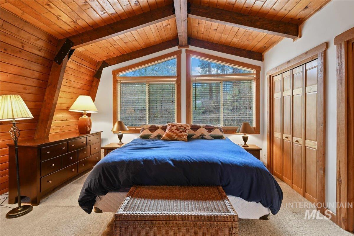 9 Moonglow Dr, Garden Valley, Idaho 83622-5255, 4 Bedrooms, 2 Bathrooms, Residential For Sale, Price $515,000,MLS 98968132