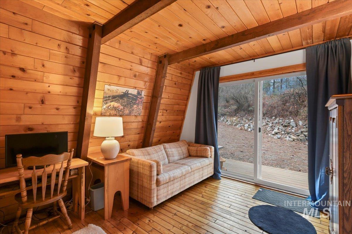 9 Moonglow Dr, Garden Valley, Idaho 83622-5255, 4 Bedrooms, 2 Bathrooms, Residential For Sale, Price $515,000,MLS 98968132