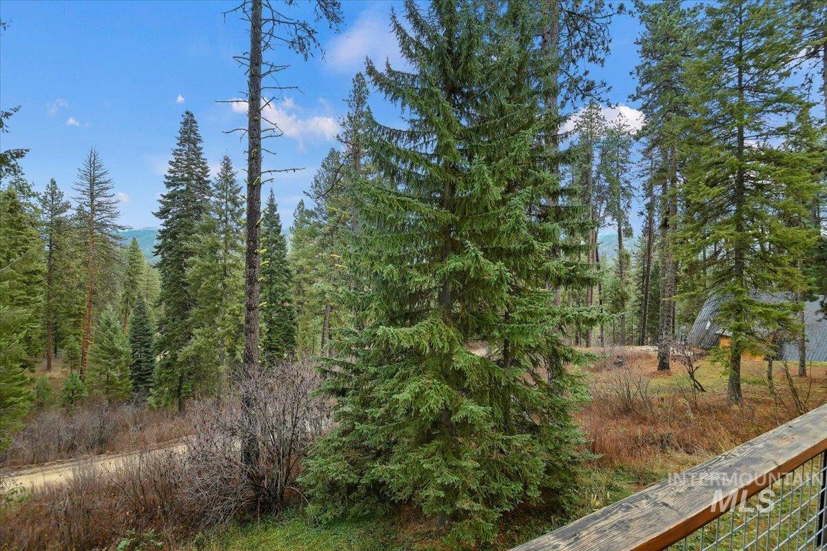 9 Moonglow Dr, Garden Valley, Idaho 83622-5255, 4 Bedrooms, 2 Bathrooms, Residential For Sale, Price $515,000,MLS 98968132