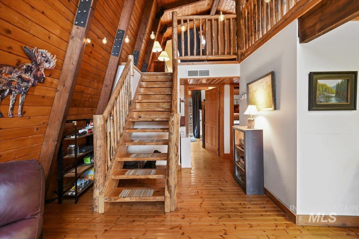 9 Moonglow Dr, Garden Valley, Idaho 83622-5255, 4 Bedrooms, 2 Bathrooms, Residential For Sale, Price $515,000,MLS 98968132