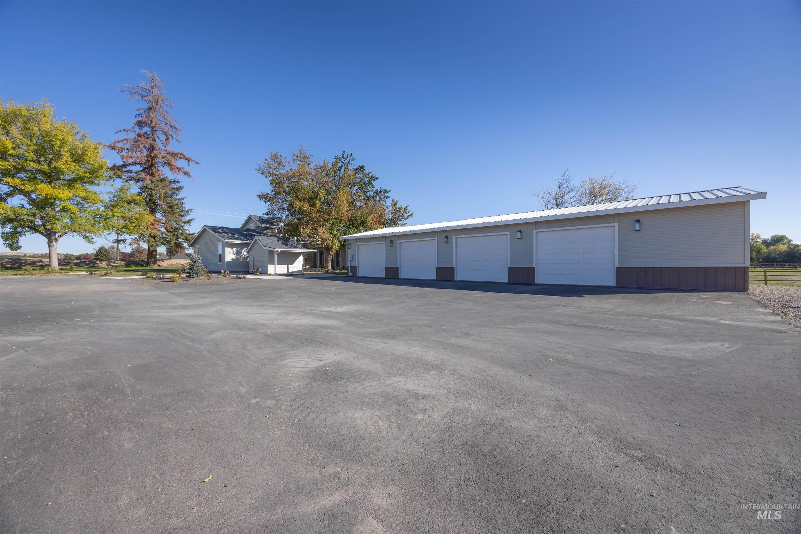 2141 W Beacon Light Rd, Eagle, Idaho 83616, 4 Bedrooms, 2.5 Bathrooms, Residential For Sale, Price $1,295,000,MLS 98968134