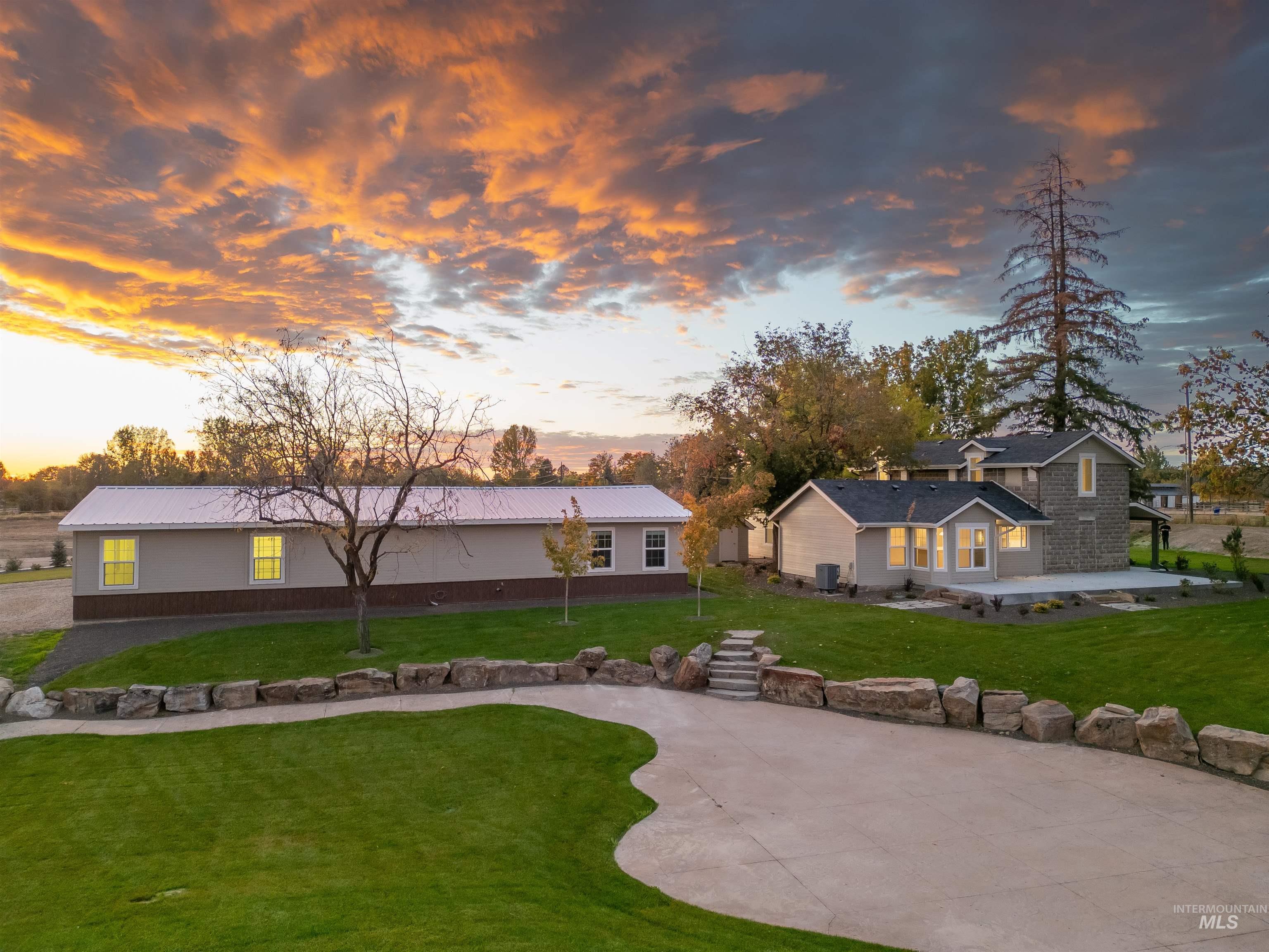 2141 W Beacon Light Rd, Eagle, Idaho 83616, 4 Bedrooms, 2.5 Bathrooms, Residential For Sale, Price $1,295,000,MLS 98968134