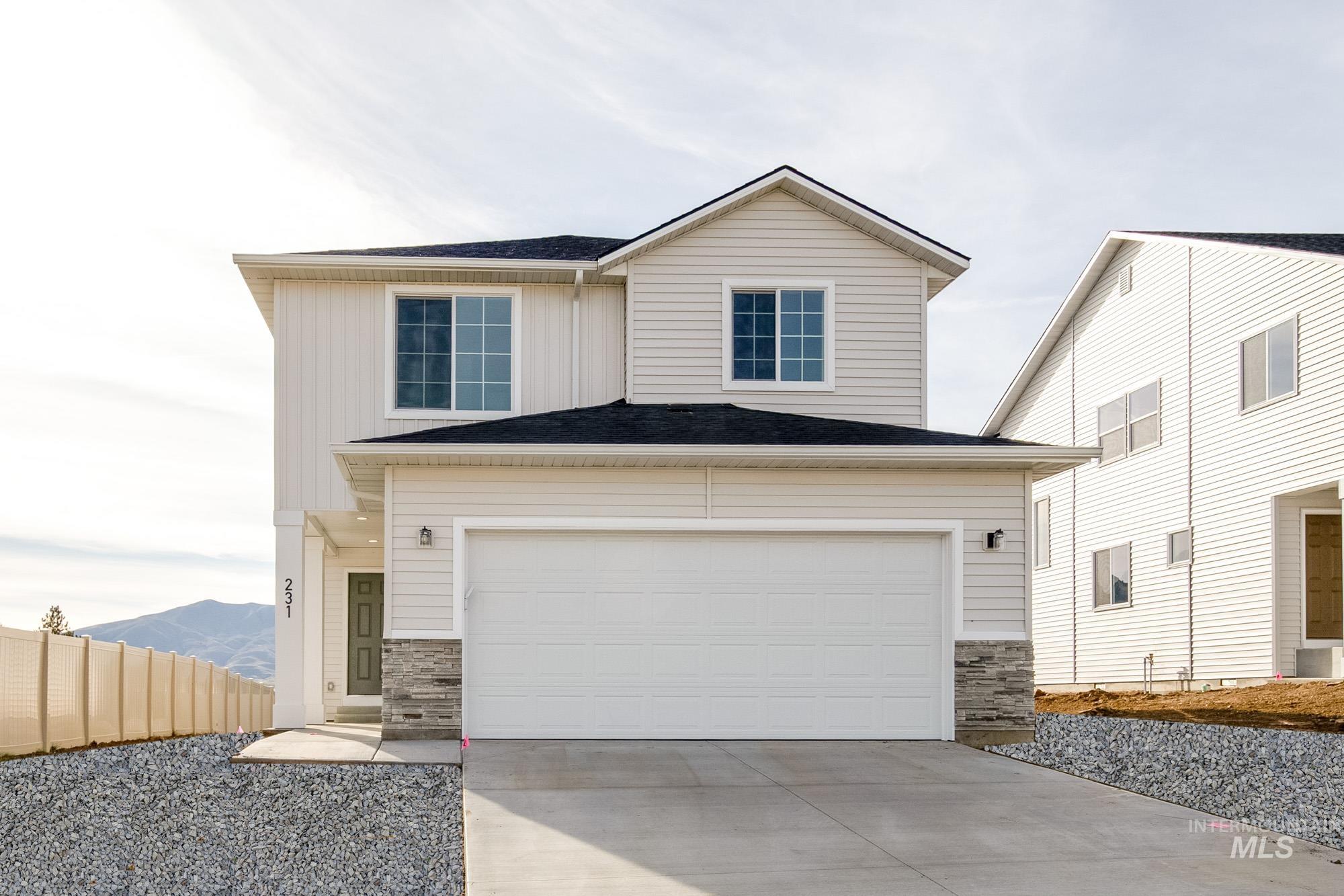 231 Caribou Ct, Horseshoe Bend, Idaho 83629, 4 Bedrooms, 2.5 Bathrooms, Residential For Sale, Price $449,990,MLS 98968136