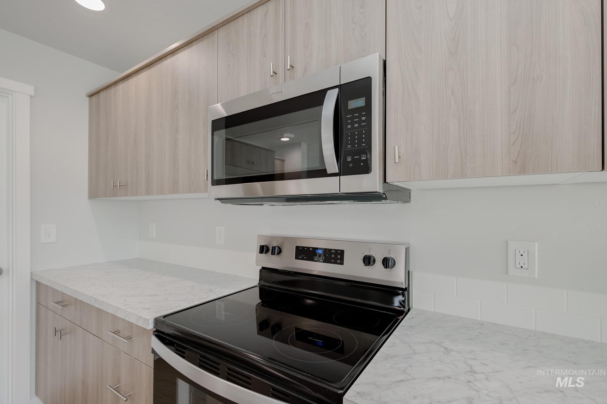 231 Caribou Ct, Horseshoe Bend, Idaho 83629, 4 Bedrooms, 2.5 Bathrooms, Residential For Sale, Price $449,990,MLS 98968136