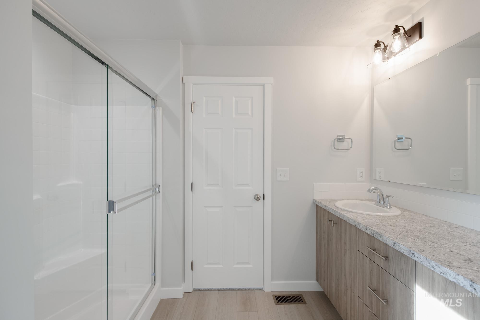 231 Caribou Ct, Horseshoe Bend, Idaho 83629, 4 Bedrooms, 2.5 Bathrooms, Residential For Sale, Price $414,990, 98968136