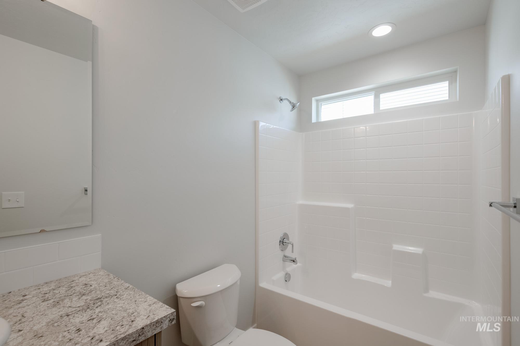 231 Caribou Ct, Horseshoe Bend, Idaho 83629, 4 Bedrooms, 2.5 Bathrooms, Residential For Sale, Price $414,990, 98968136