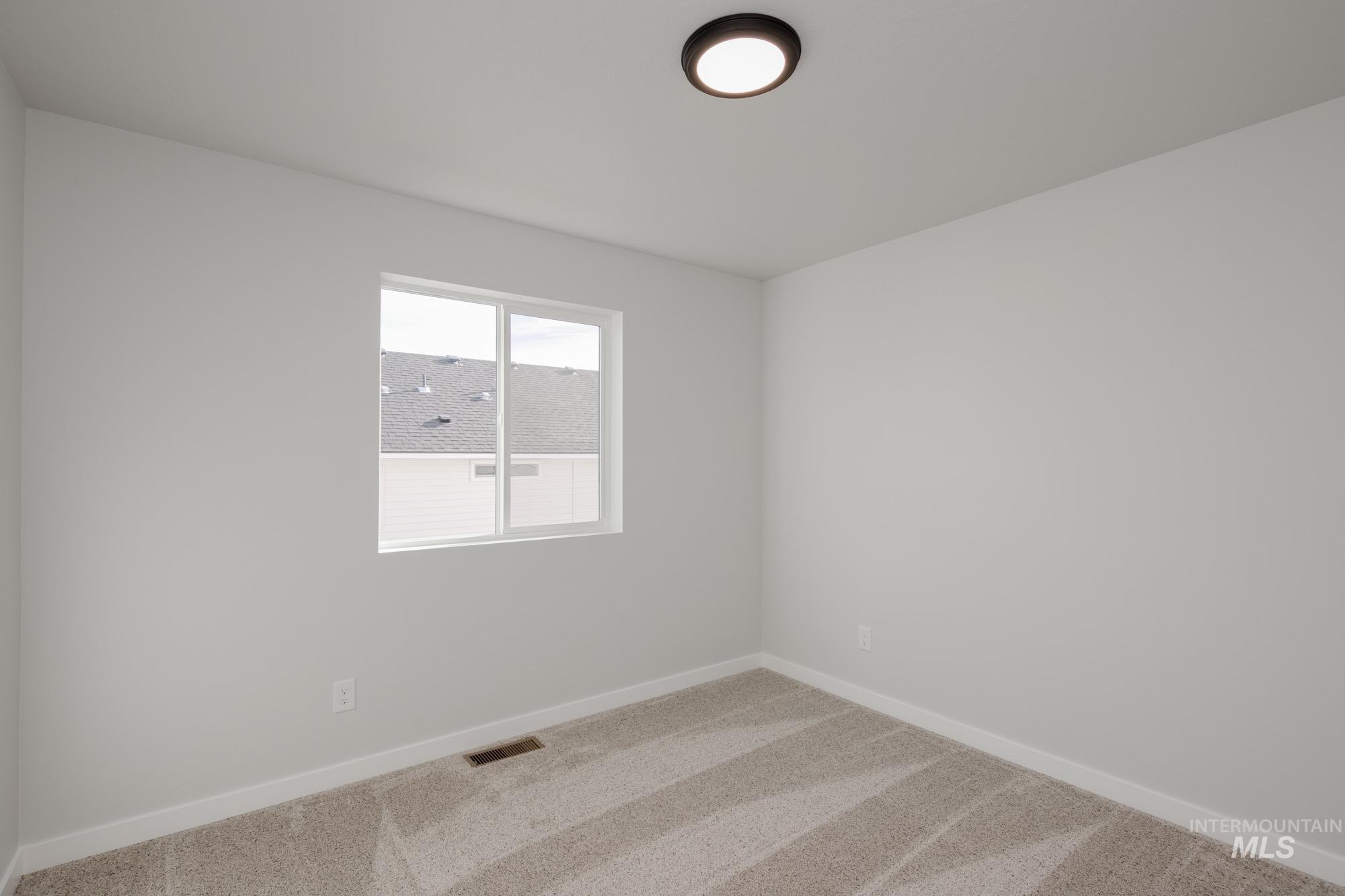 233 Caribou Ct, Horseshoe Bend, Idaho 83629, 4 Bedrooms, 2.5 Bathrooms, Residential For Sale, Price $444,990,MLS 98968137