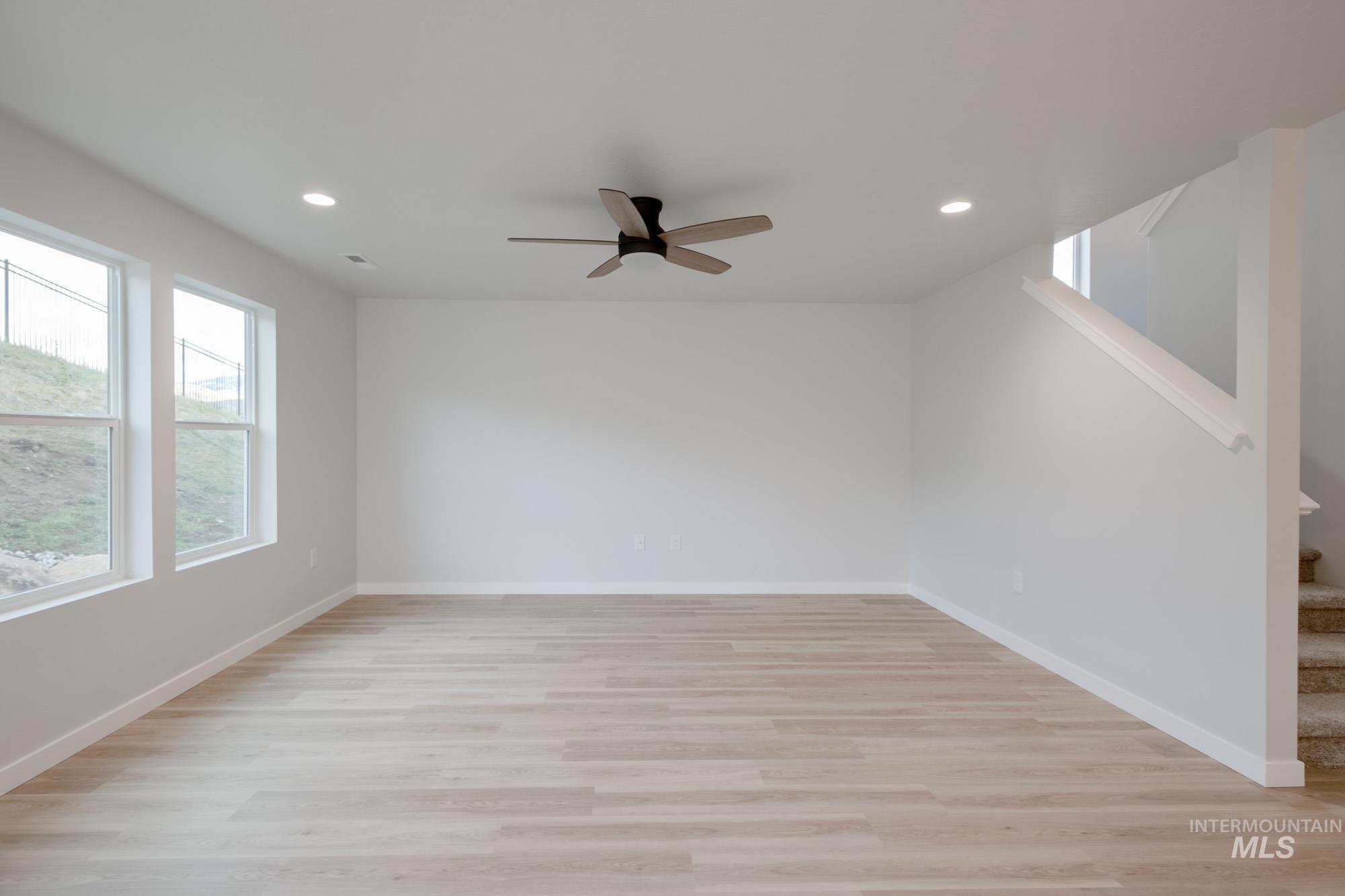 236 Caribou Ct, Horseshoe Bend, Idaho 83629, 4 Bedrooms, 2.5 Bathrooms, Residential For Sale, Price $434,990, 98968138