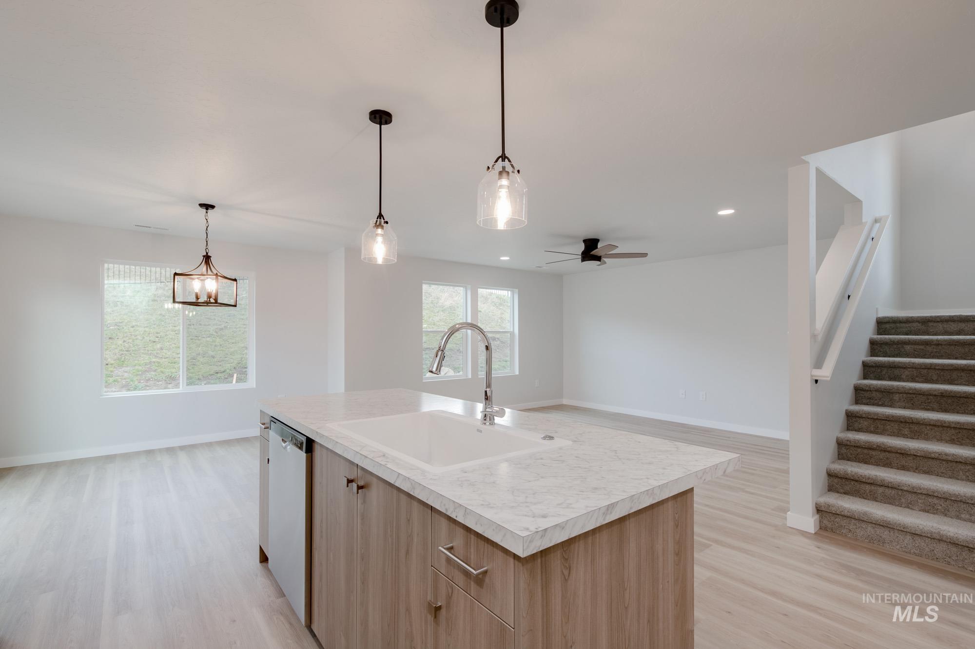 236 Caribou Ct, Horseshoe Bend, Idaho 83629, 4 Bedrooms, 2.5 Bathrooms, Residential For Sale, Price $434,990, 98968138