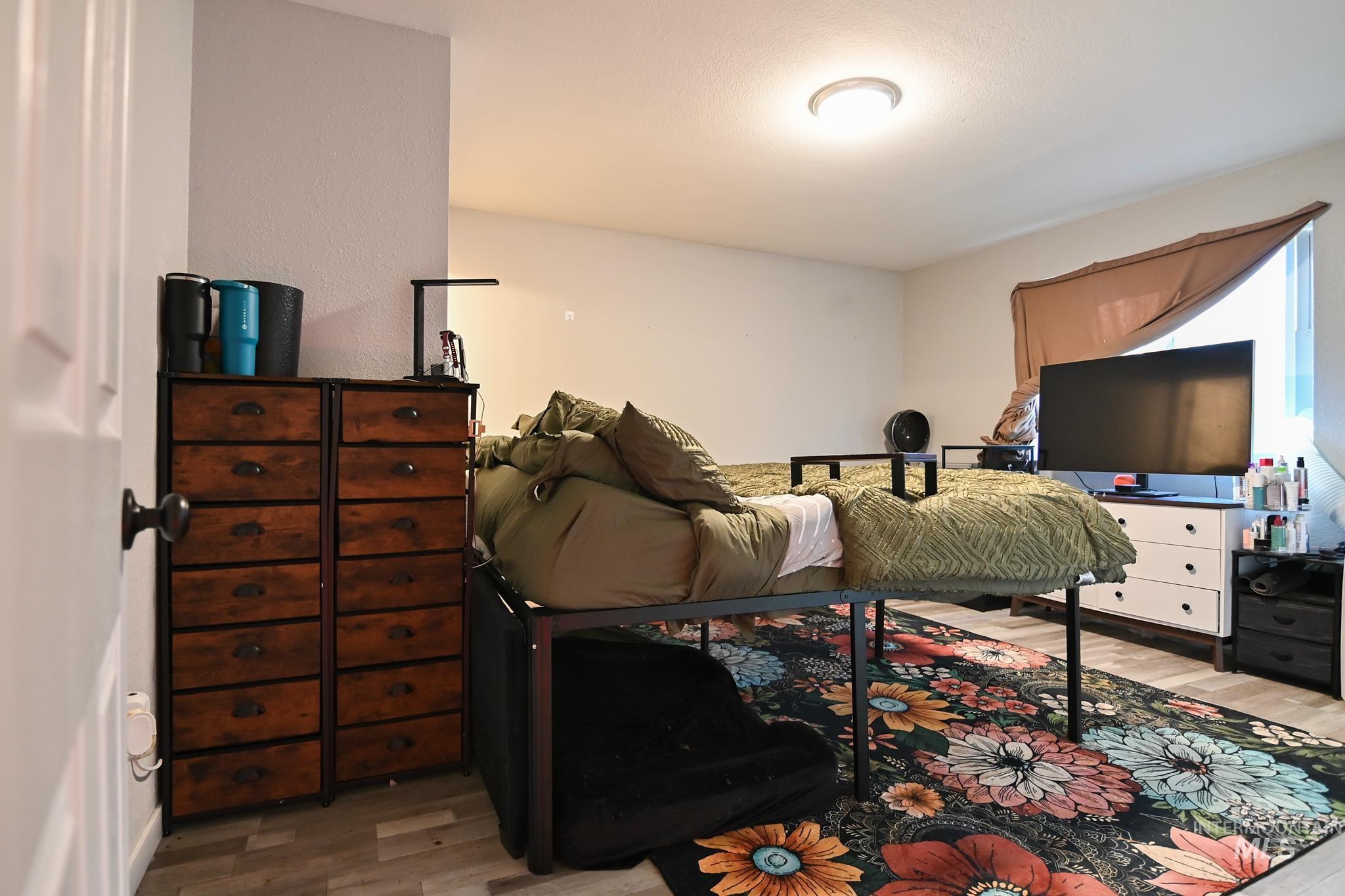 1711 1st Street S, Nampa, Idaho 83651, 2 Bedrooms, 2 Bathrooms, Residential For Sale, Price $214,000,MLS 98968139