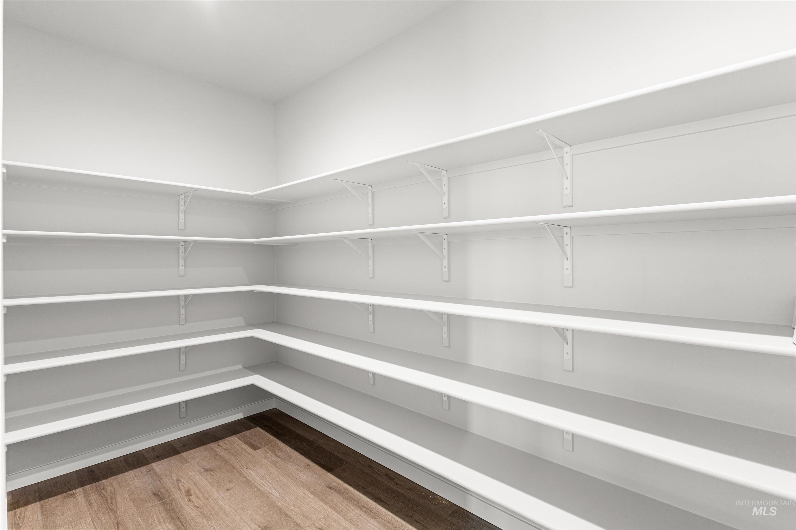 5503 W Yarnell St, Eagle, Idaho 83669, 5 Bedrooms, 4.5 Bathrooms, Residential For Sale, Price $1,174,990,MLS 98968140