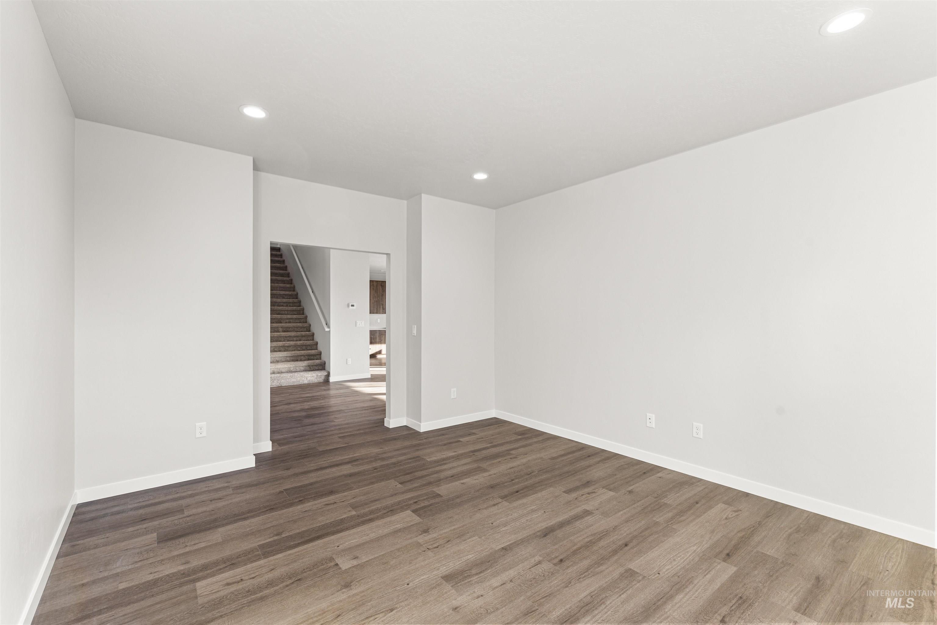 5503 W Yarnell St, Eagle, Idaho 83669, 5 Bedrooms, 4.5 Bathrooms, Residential For Sale, Price $1,159,990, 98968140