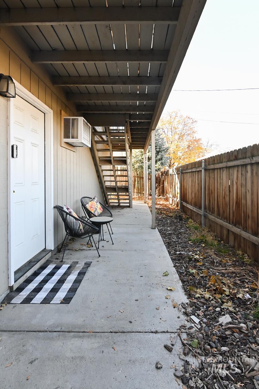 1711 1st Street S., Unit 3, Nampa, Idaho 83651, 2 Bedrooms, 2 Bathrooms, Residential Income For Sale, Price $214,000,MLS 98968141