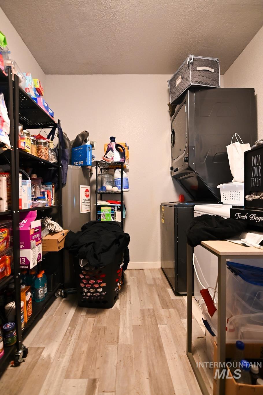 1711 1st Street S., Unit 3, Nampa, Idaho 83651, 2 Bedrooms, 2 Bathrooms, Residential Income For Sale, Price $214,000,MLS 98968141