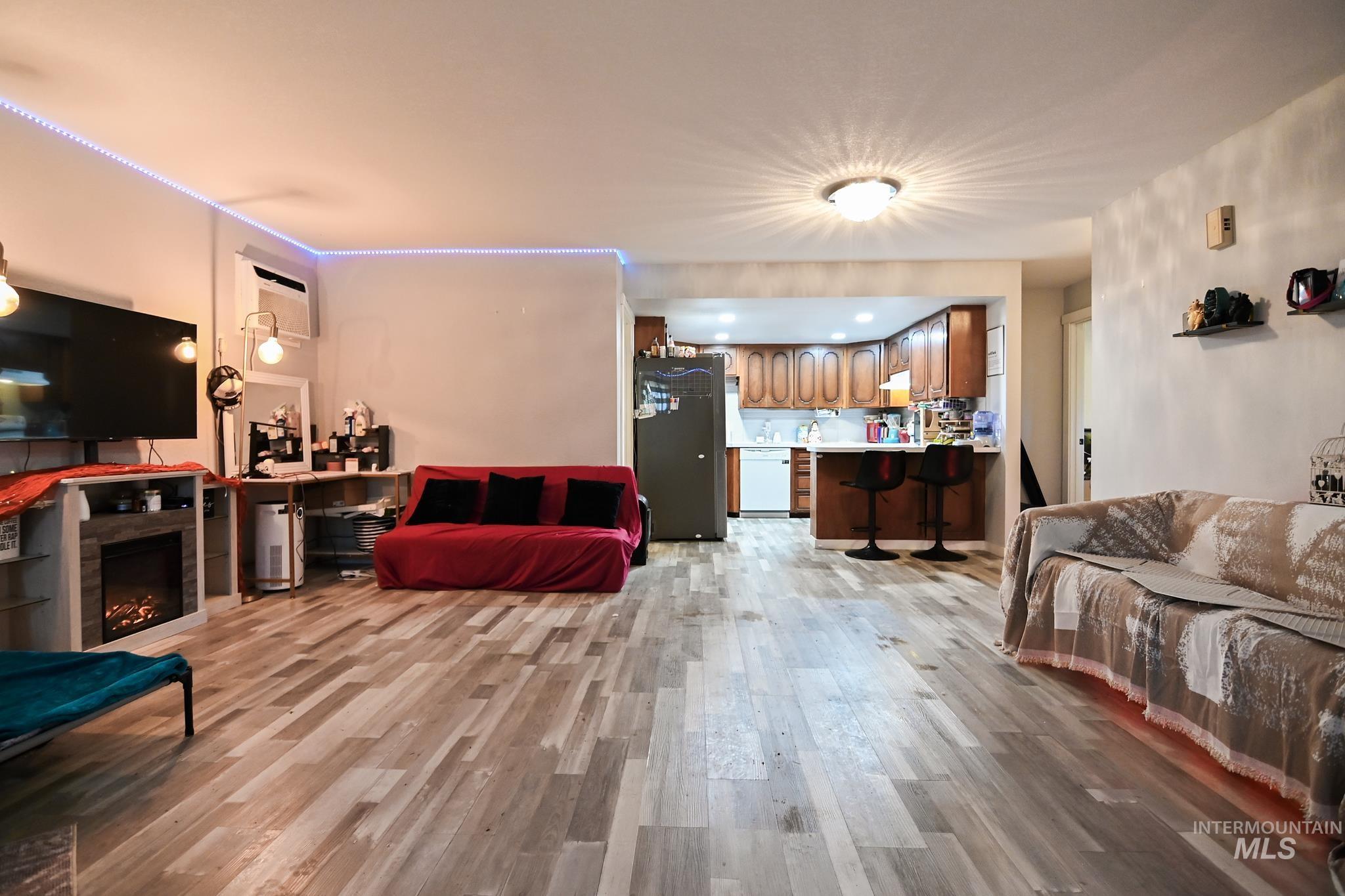 1711 1st Street S., Unit 3, Nampa, Idaho 83651, 2 Bedrooms, 2 Bathrooms, Residential Income For Sale, Price $214,000,MLS 98968141