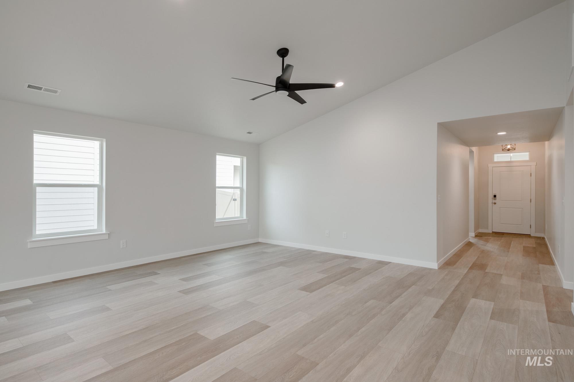 10500 W Teratai St, Star, Idaho 83669, 4 Bedrooms, 2 Bathrooms, Residential For Sale, Price $472,990,MLS 98968146