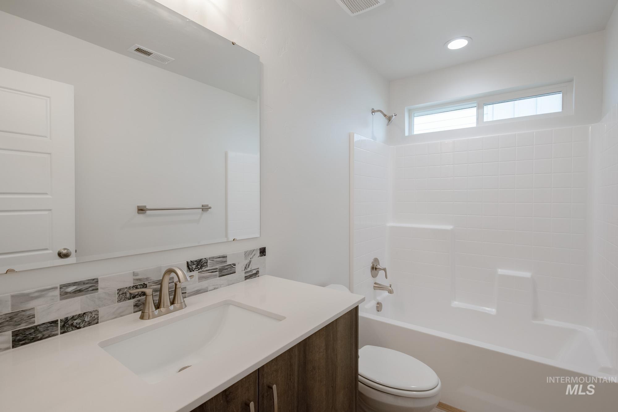 10500 W Teratai St, Star, Idaho 83669, 4 Bedrooms, 2 Bathrooms, Residential For Sale, Price $472,990,MLS 98968146