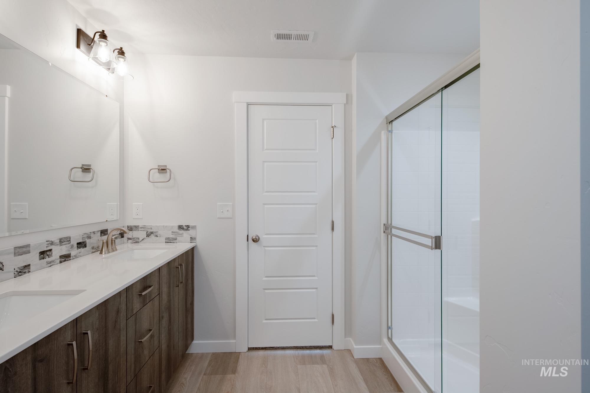 10500 W Teratai St, Star, Idaho 83669, 4 Bedrooms, 2 Bathrooms, Residential For Sale, Price $472,990, 98968146