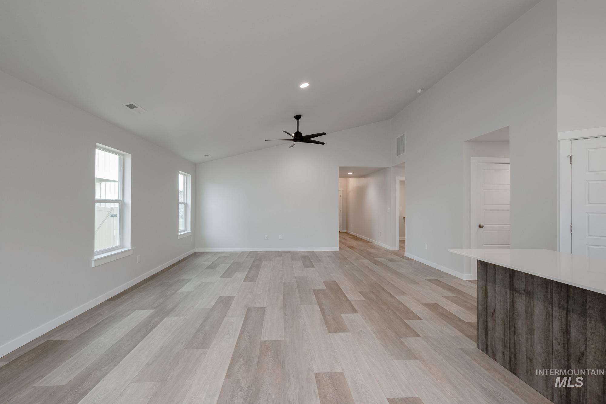 10500 W Teratai St, Star, Idaho 83669, 4 Bedrooms, 2 Bathrooms, Residential For Sale, Price $472,990,MLS 98968146