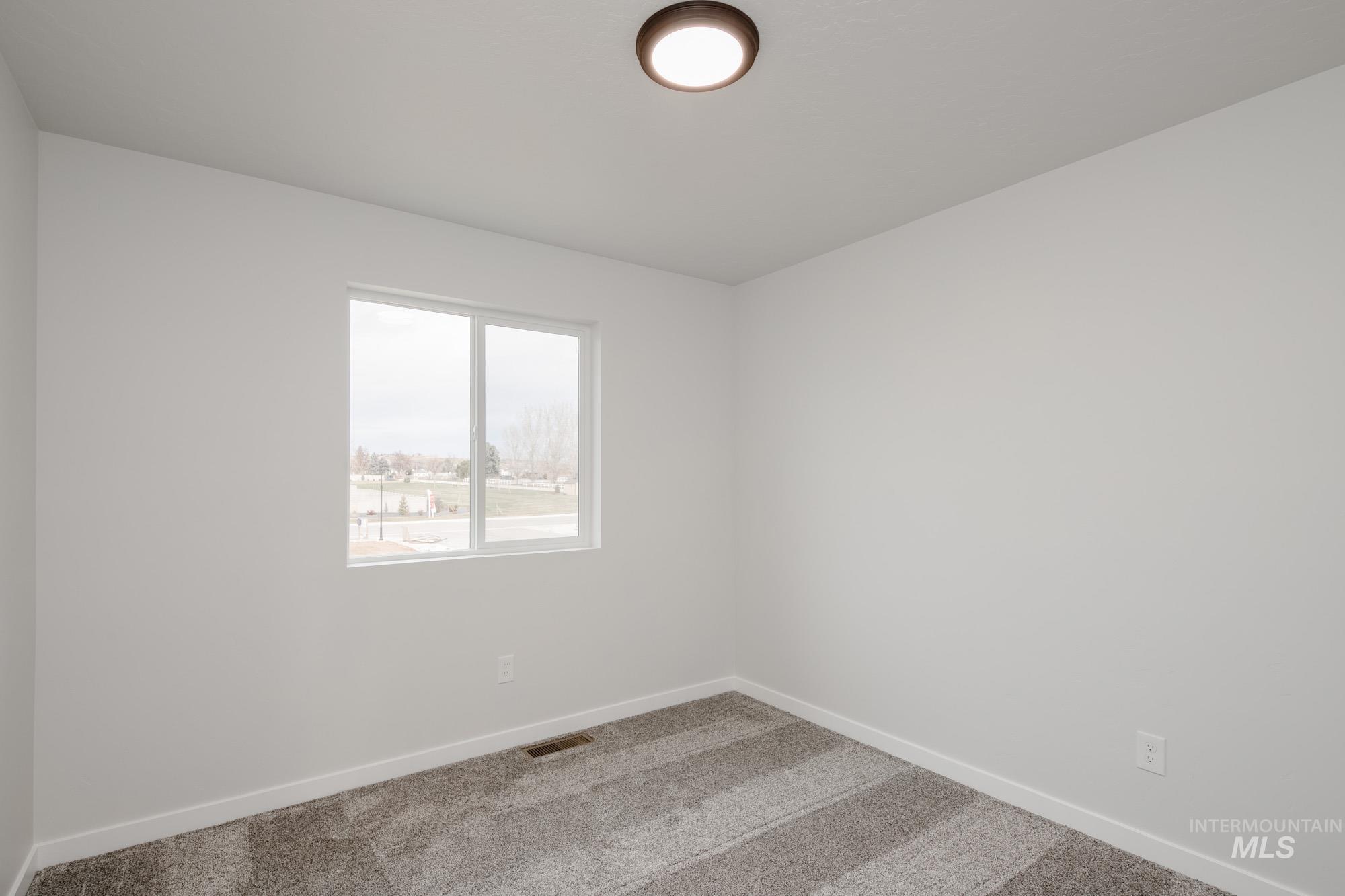 10446 W Teratai St, Star, Idaho 83669, 3 Bedrooms, 2.5 Bathrooms, Residential For Sale, Price $484,990,MLS 98968148