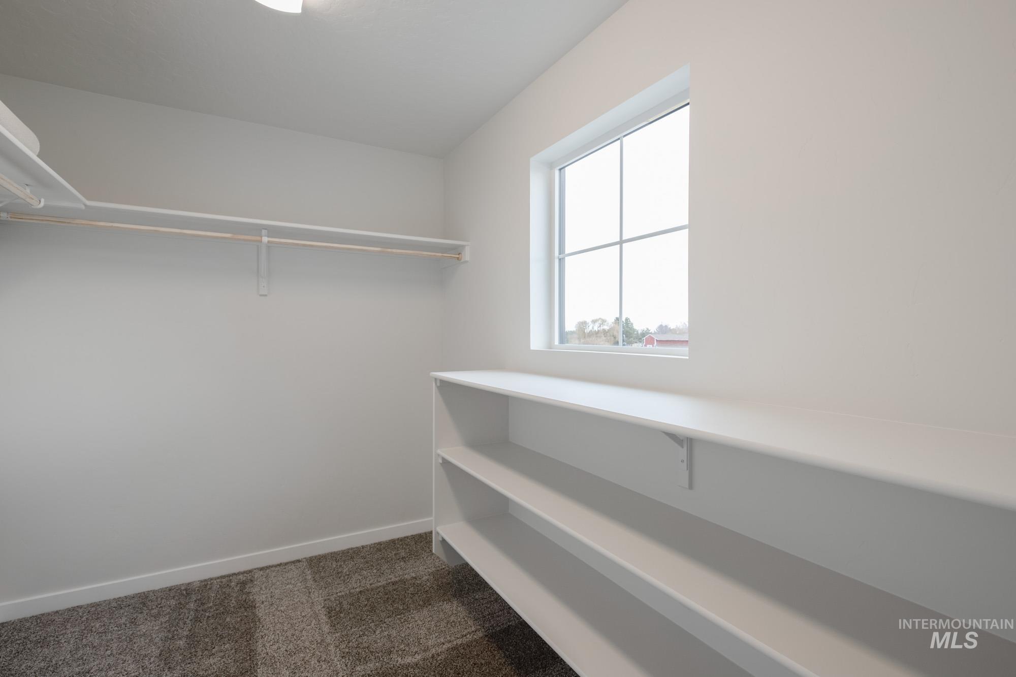 10446 W Teratai St, Star, Idaho 83669, 3 Bedrooms, 2.5 Bathrooms, Residential For Sale, Price $484,990,MLS 98968148