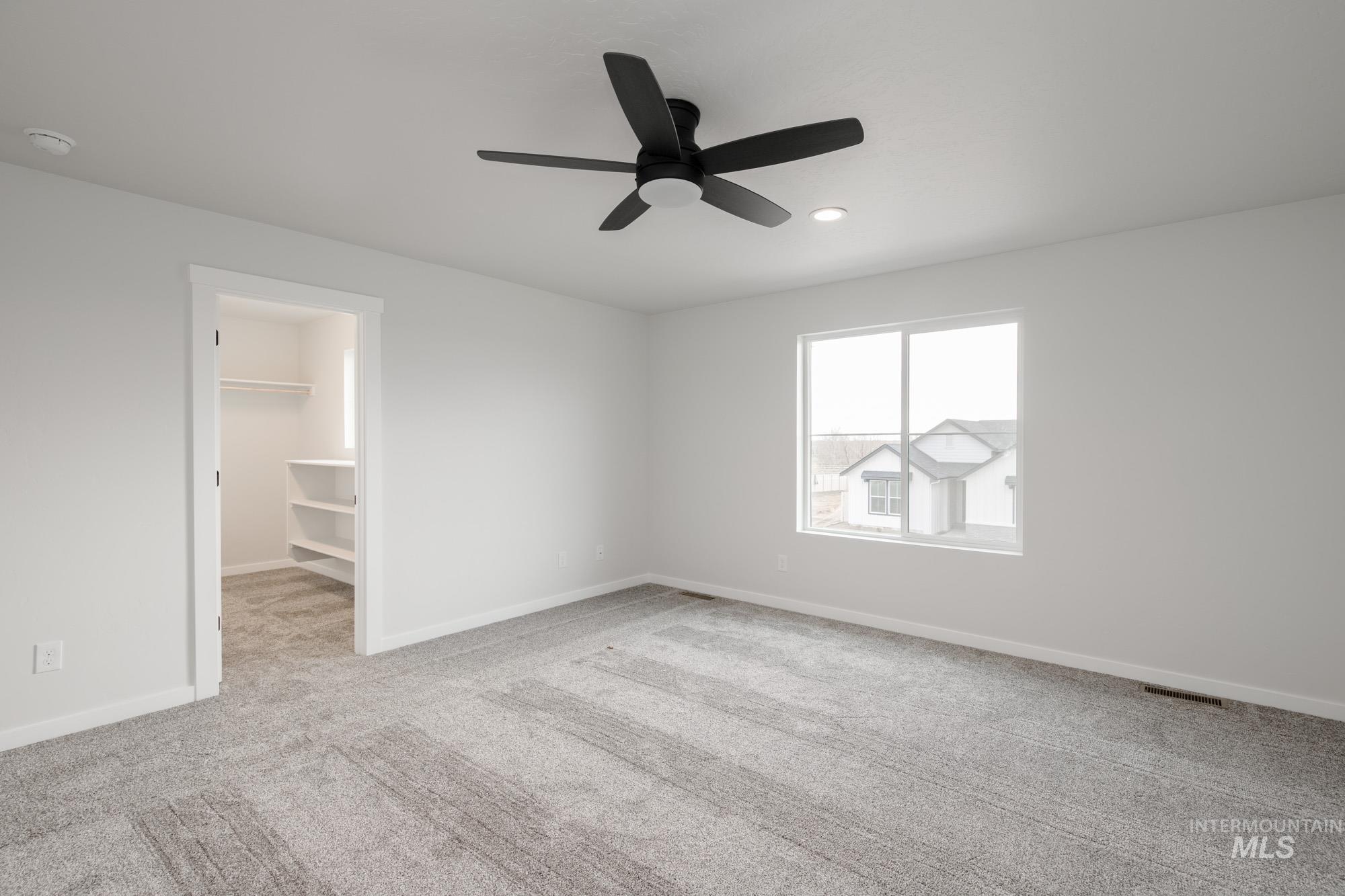 10446 W Teratai St, Star, Idaho 83669, 3 Bedrooms, 2.5 Bathrooms, Residential For Sale, Price $484,990,MLS 98968148