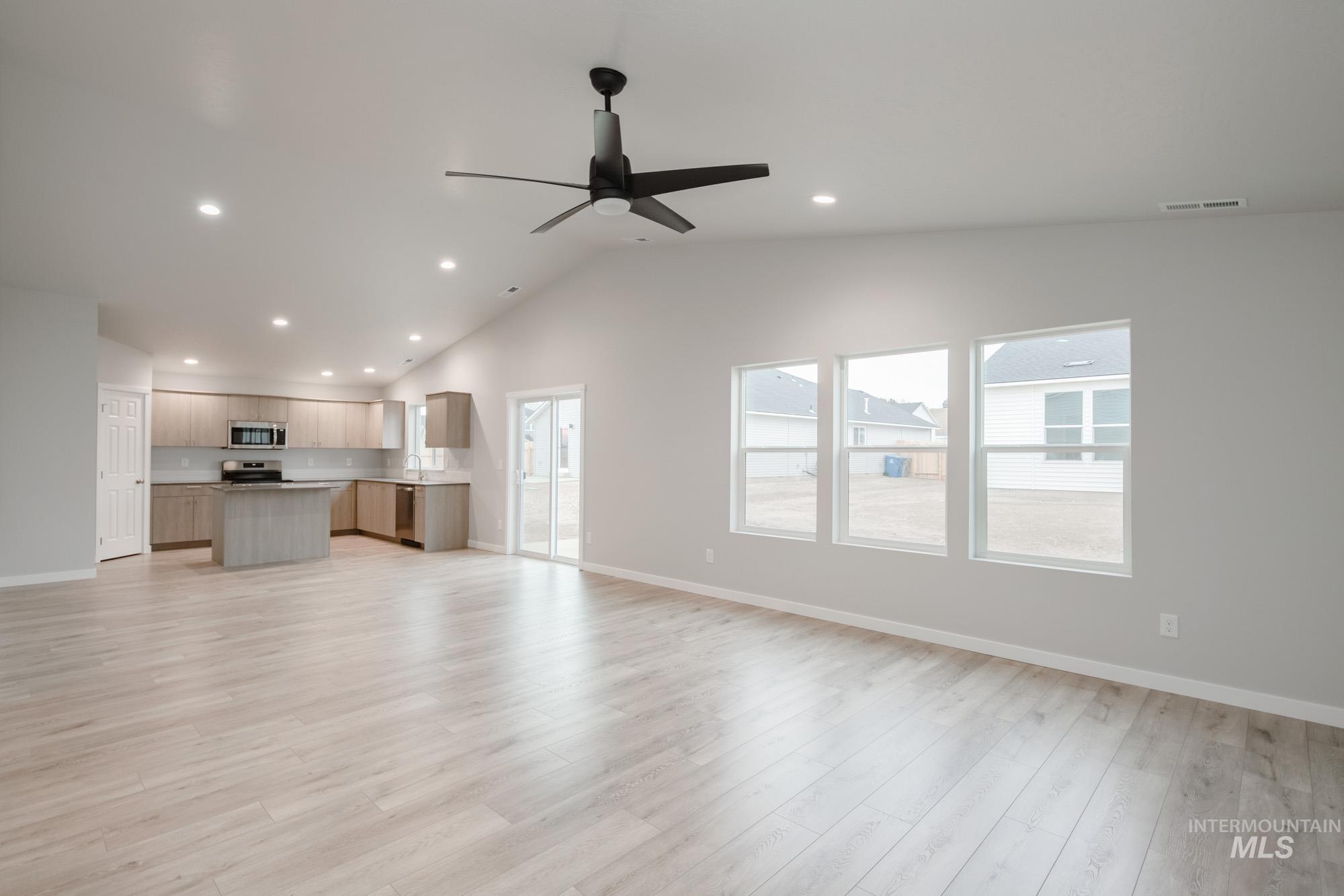 1722 Old Mill St, Middleton, Idaho 83644, 4 Bedrooms, 2 Bathrooms, Residential For Sale, Price $454,990, 98968150